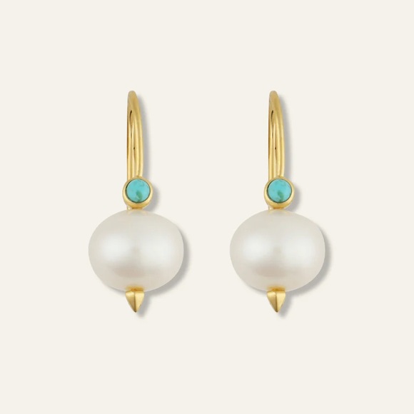 Elegant Gold and Pearl Earrings with Turquoise Detail